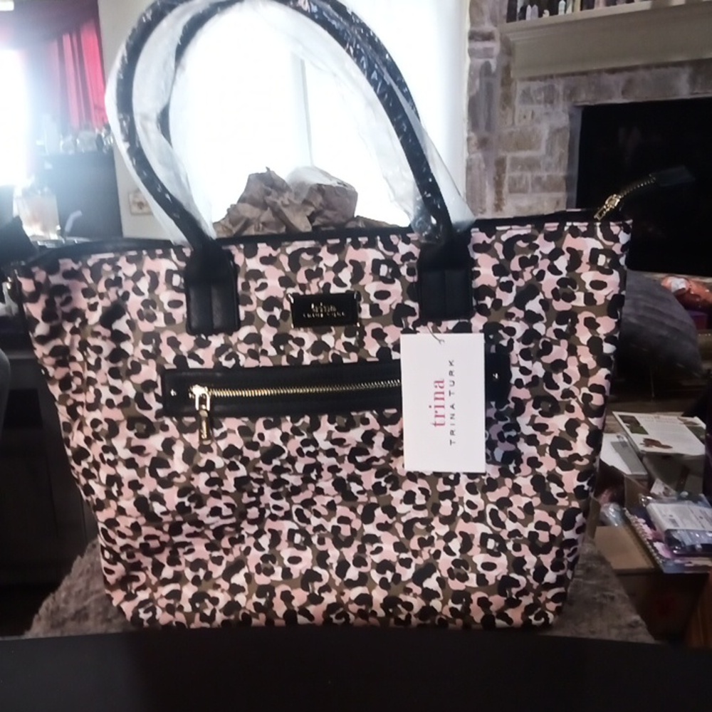 Trina Turk Tote NWT Leopard